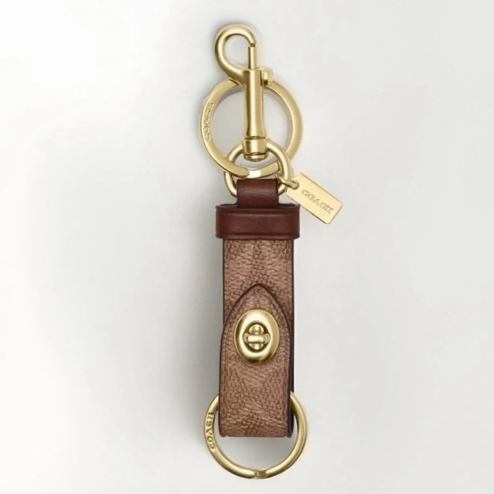 NWT COACH Trigger Snap Keychain Bag charm in Brown with Gold Hardware AUTHENTIC - Picture 1 of 4